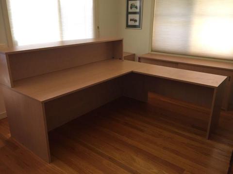 Office desk with reception hutch and return