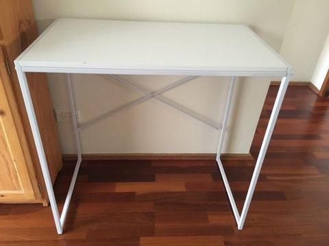 Narrow table desk white