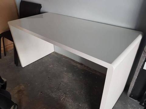 Office Desk in great condition