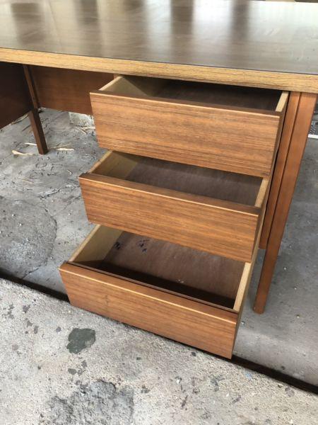 Office desk with three drawers