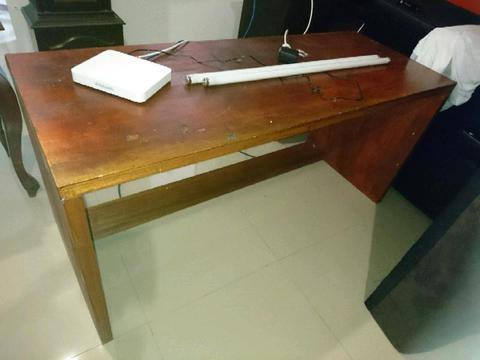 Computer study desk solid timber