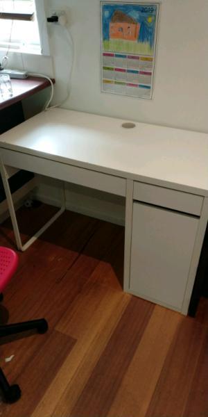 Ikea Micke study desk
