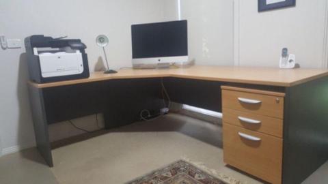 Corner Workstation desk (2 pieces) & mobile filing cabinet