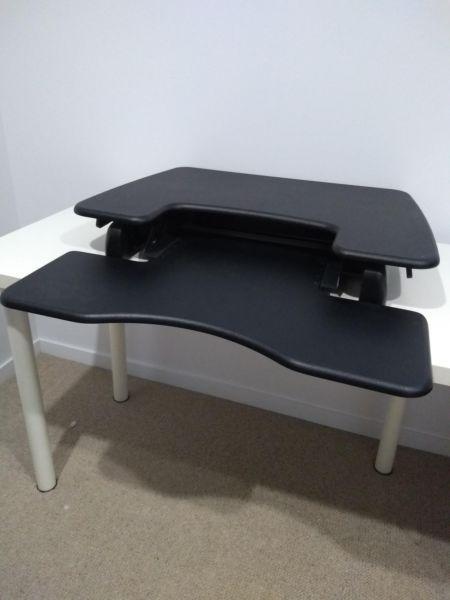 Varidesk Pro Plus 30 sit-stand desk topper great condition