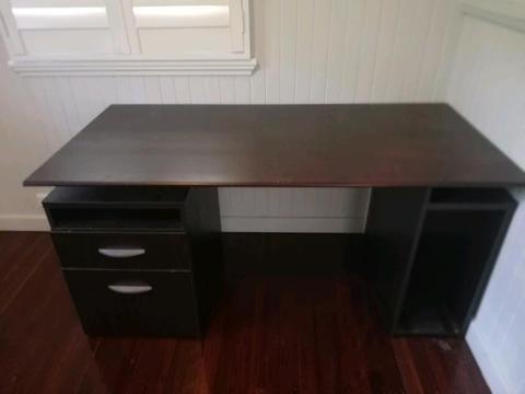 Desk with filing drawer