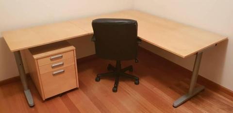 Desk - Study / Home Office Good Condition