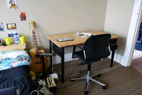 Large desk with drawers, excellent condition