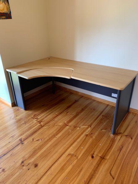 Free study table