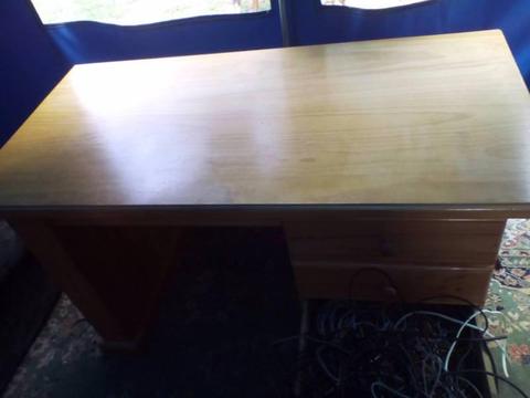 For sale wooden desk with three draws