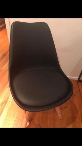 2 Brand new chairs with leather cushion