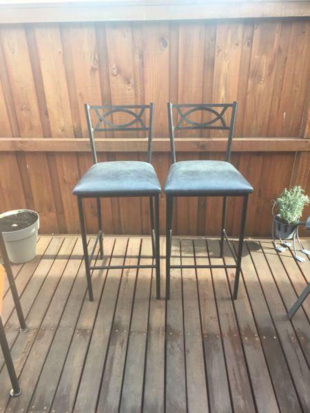 2 Bar Stools & 5 Dinning Chair with Metal Frames and Timber Seats