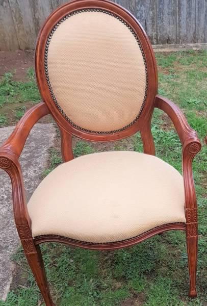 Colonial dining chairs