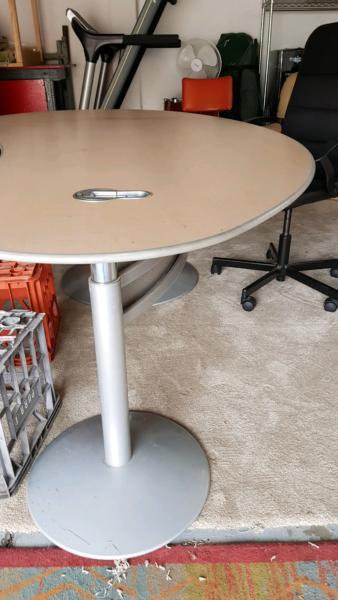 Height Adjustable Desk 60cm - 77cm