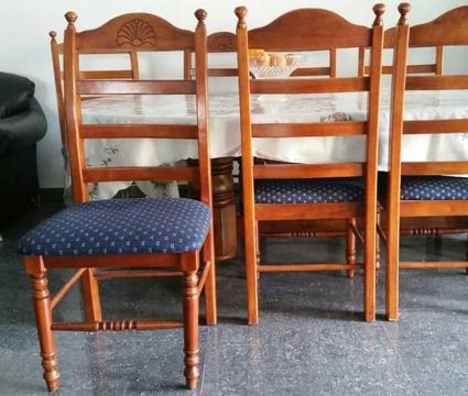Solid Timber Dining Chairs x4
