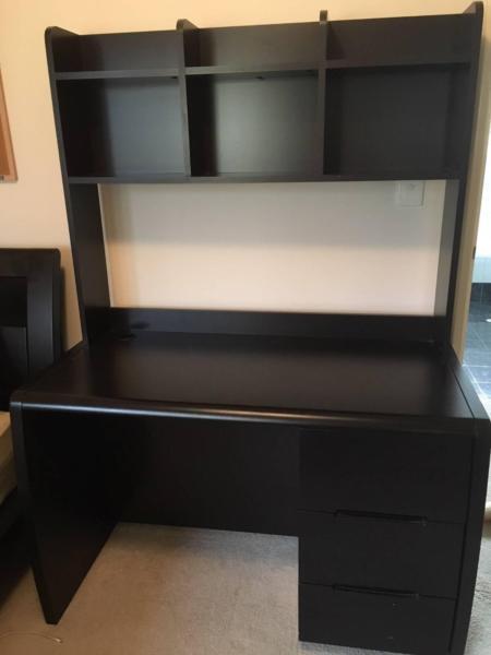 3 drawer desk with hutch