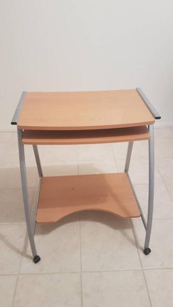 Wooden Desk With Pull Out Shelf