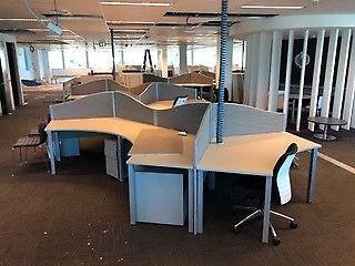 Almost new Workstations for sale