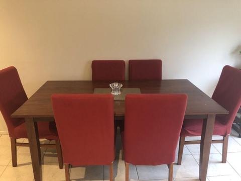 Dining table (7 piece set)