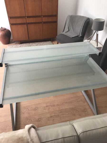 Desk glass and brushed aluminium