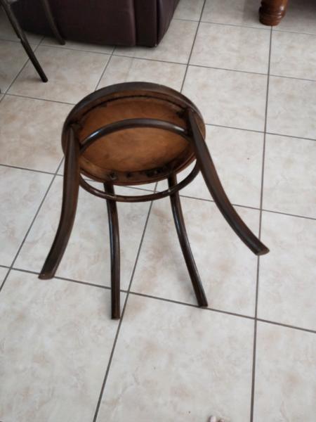 4 x vintage bentwood chairs