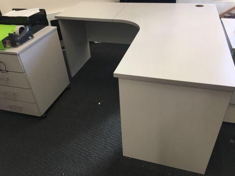 Office desk (corner) great condition