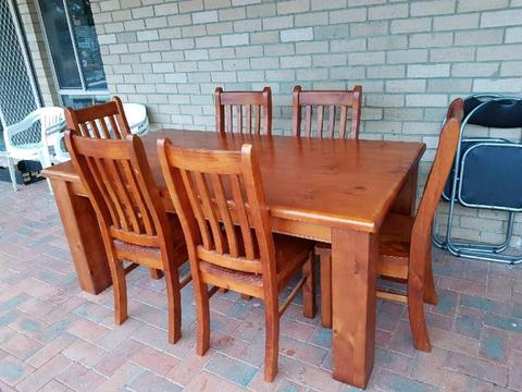 Sold....6 Piece Dinning set Table and Chairs very good condition
