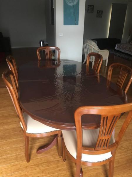 Dining set for sale (6 leather chairs and 1 table)