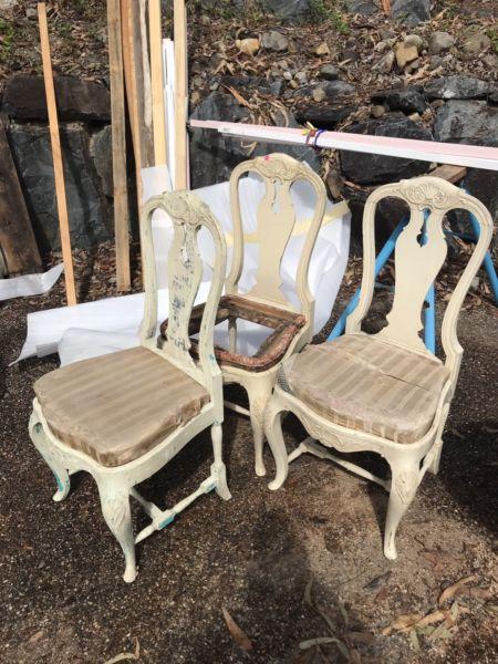 Accent / dining chairs x 3 - gorgeous design. $50 for the lot!