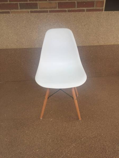 White Eames Replica Chair