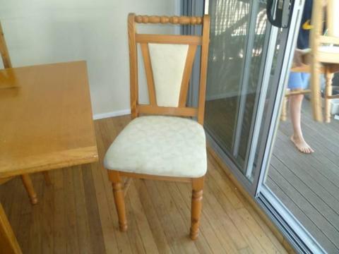 6 x dining chairs @ $5 each