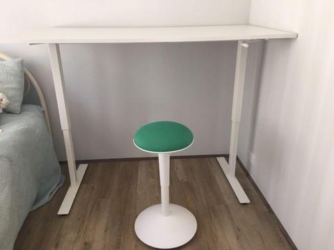 Standing desk and stool