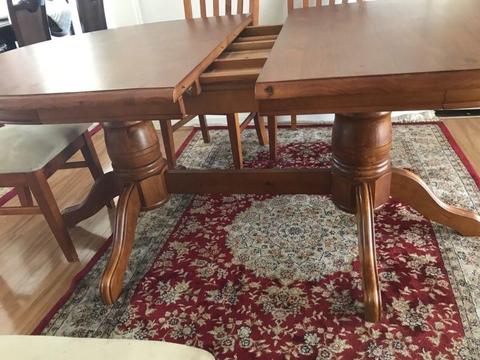 Dining table with 8 chairs $ 400 negotiable be quick!!!