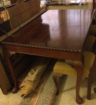 Antique Dining Table with Piecrust Edging, with 5 chairs