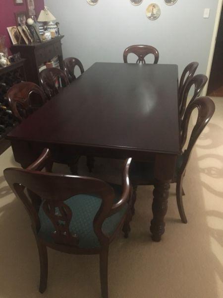 Formal dining suite