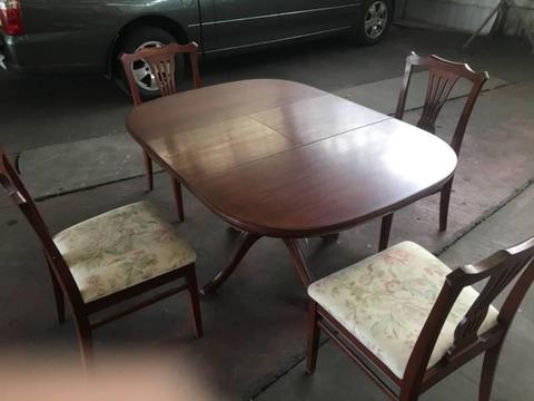 Chiswell 5 piece dining setting