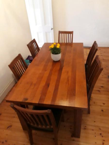 6 Chair and dining table setting