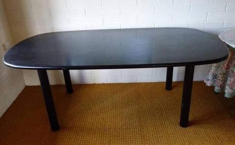 Black oval dining table large