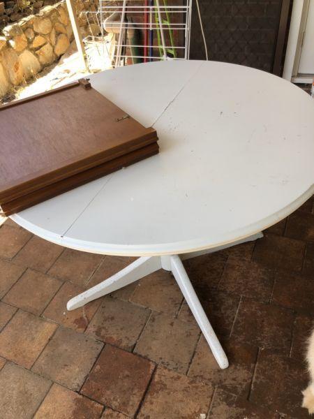 Circular Wooden Extendable Table