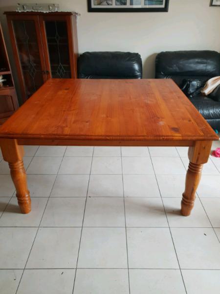 Large Solid 8 seater Table