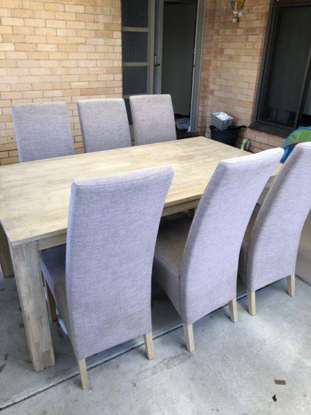 Dinning Table and 6 chairs