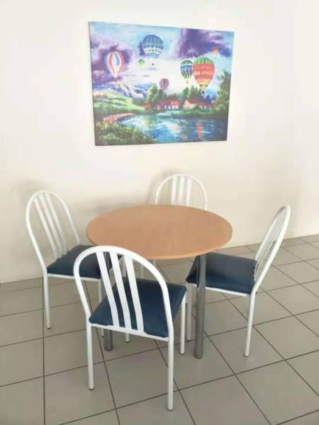 round table with 4 chairs_good quality used condition