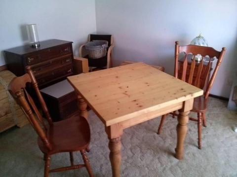 PINE TABLE 2 CHAIRS