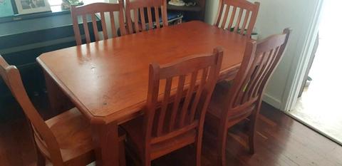 DiningTable and 6 chairs wooden