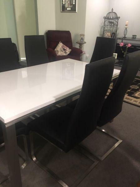DINING SUITE - 7 PIECE -BLACK AND WHITE -GLOSS TABLE - EXC CONDITION