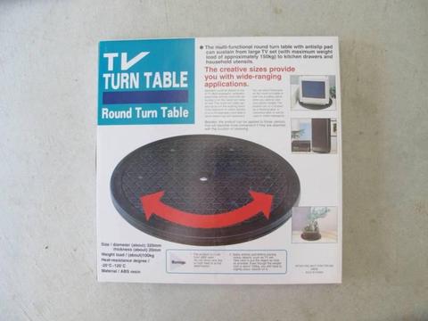 Turn table with antislip pad