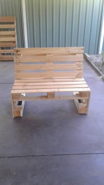 timber floating bench (delivery depends on area)
