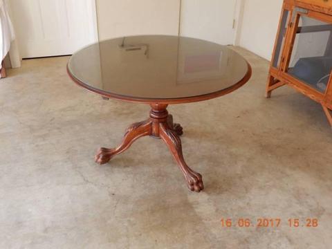 Round Mahogany Table