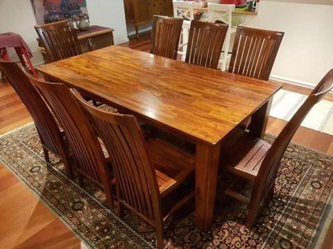 9 pce Dining suite $900 ono