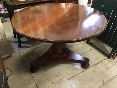 Antique cedar round dining table on pedestal castors 115.5cm