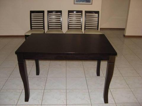 DINNING TABLE AND CHAIRS